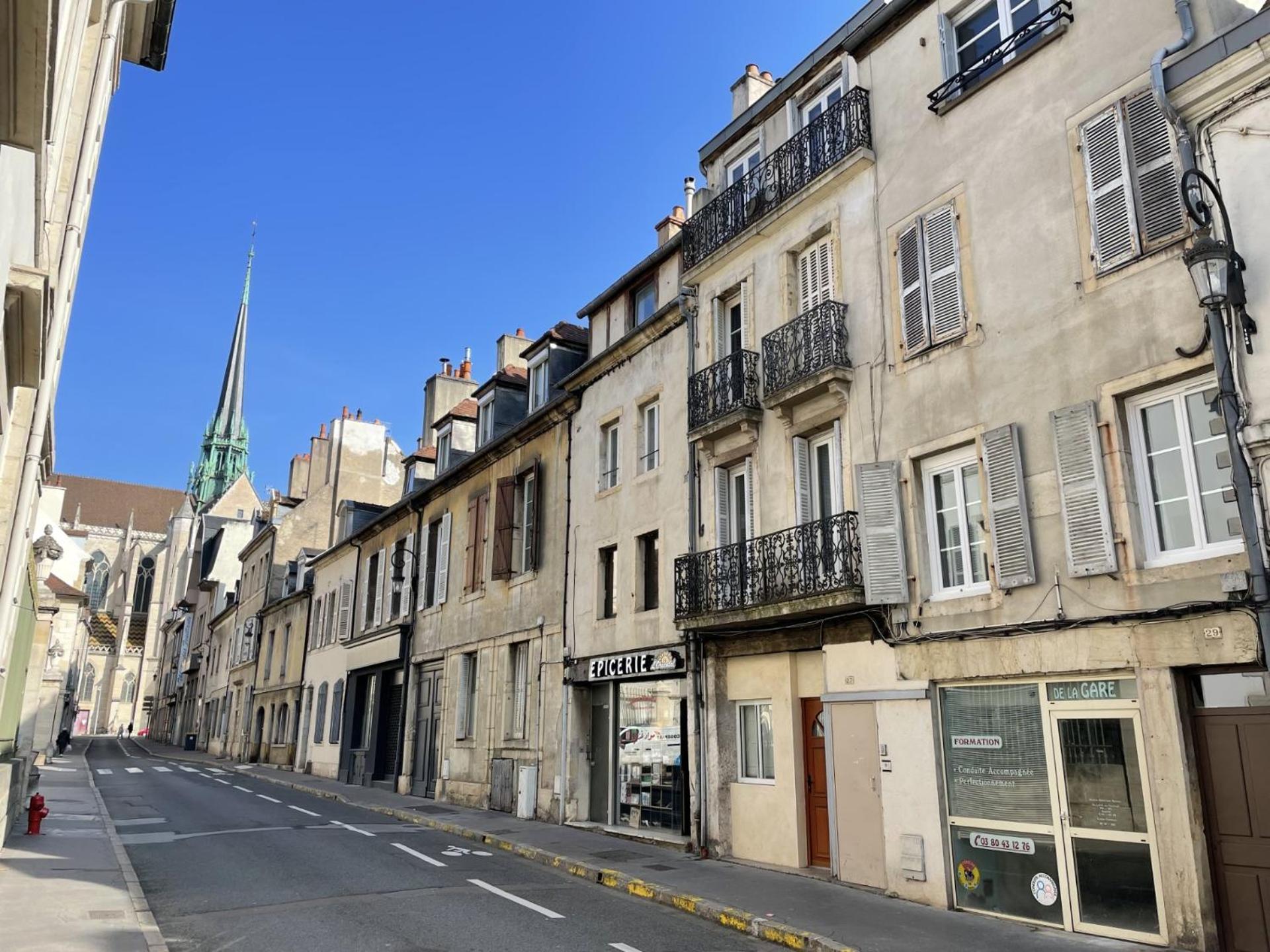Sous Le Chene Bleu - Appartement Cosy Au Coeur De Dijon Exterior photo